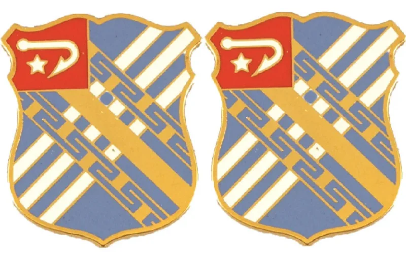 18th field artillery battalion insignia pair