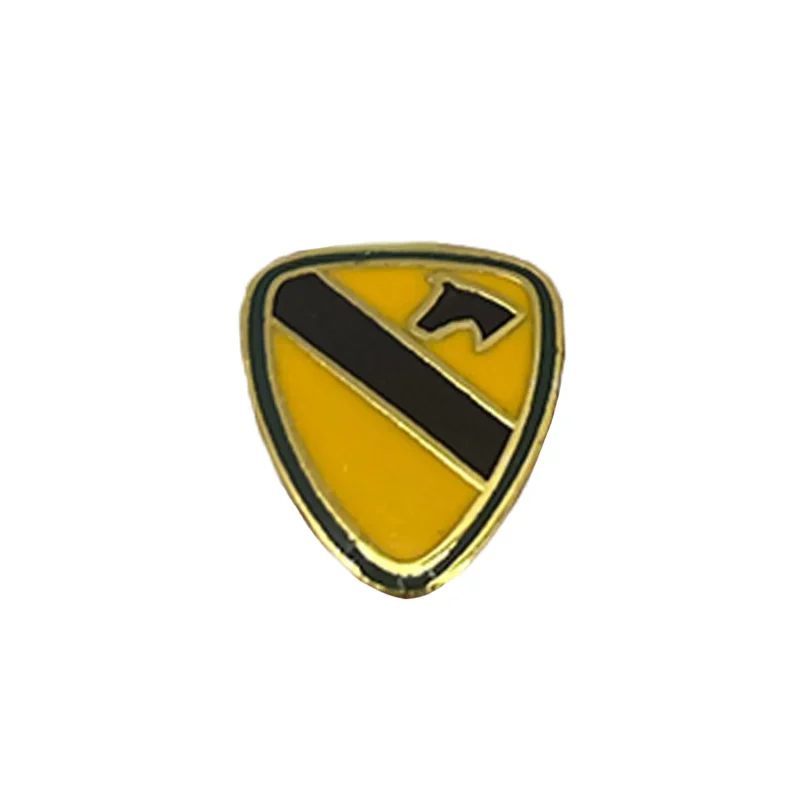 1st cavalry division metal pin for collectors