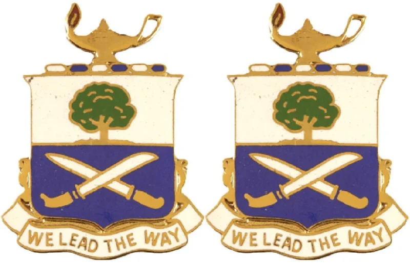 29th infantry unit insignia pair leading the way