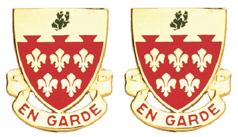 77th field artillery unit insignia pair en garde